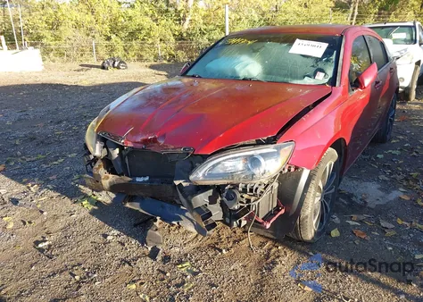 2014 Chrysler 200 Touring z USA, uszkodzony, nr VIN 1C3CCBBB7EN192871